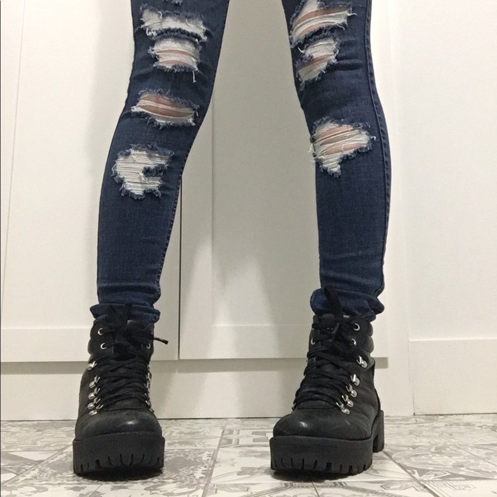 Super Skinny Ripped Jeans